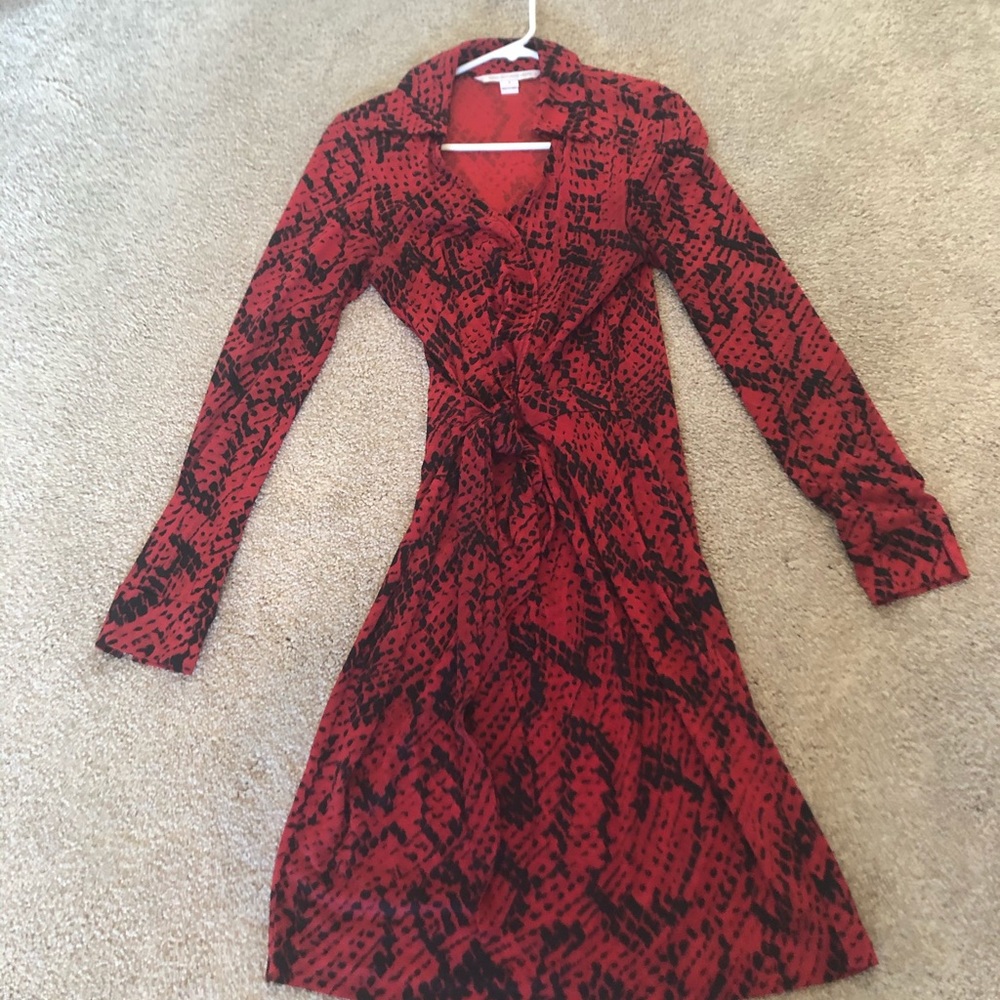 DVF snakeskin pattern wrap dress size 6